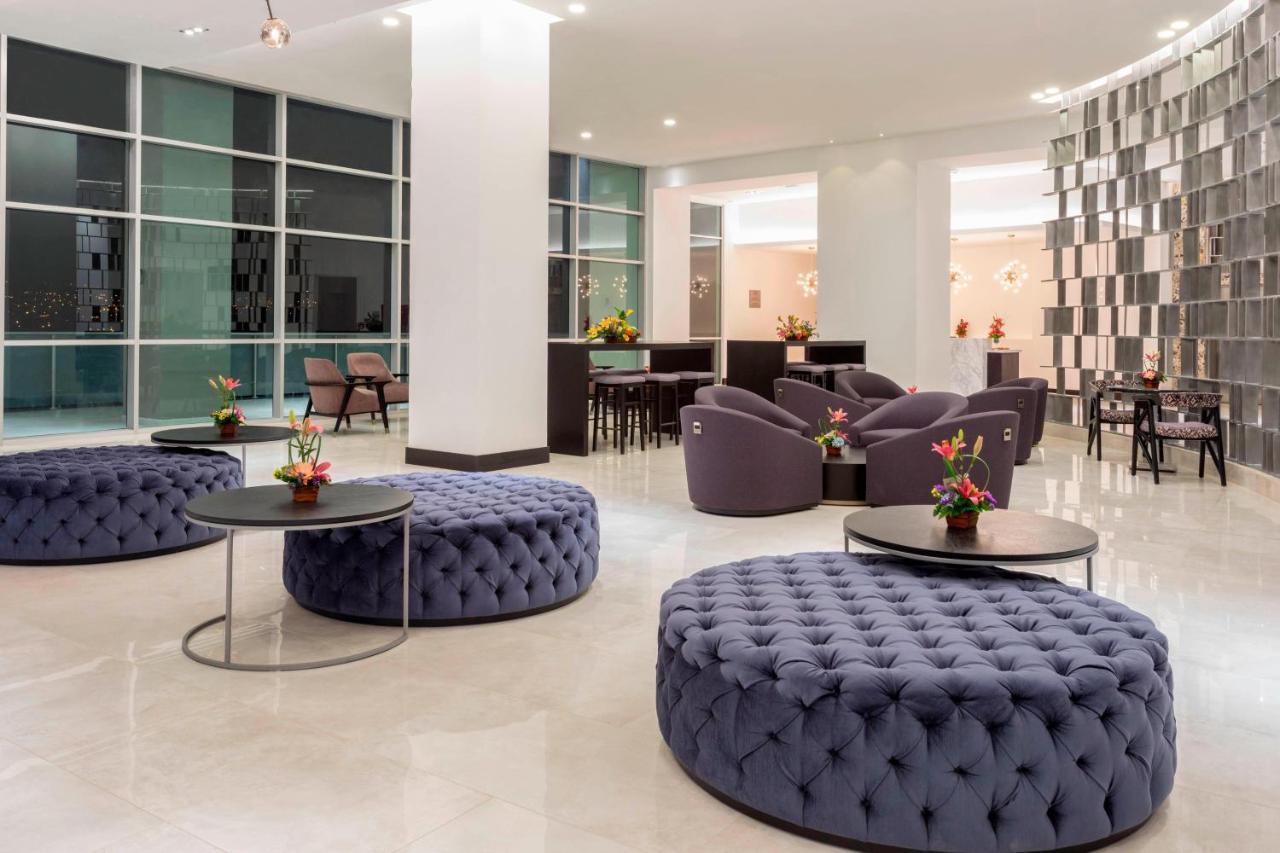 Four Points By Sheraton Cuenca Exterior foto Lobby